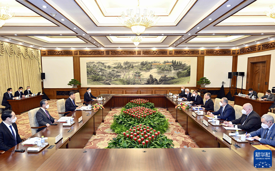 習(xí)近平會(huì)見(jiàn)俄羅斯統(tǒng)一俄羅斯黨主席梅德韋杰夫