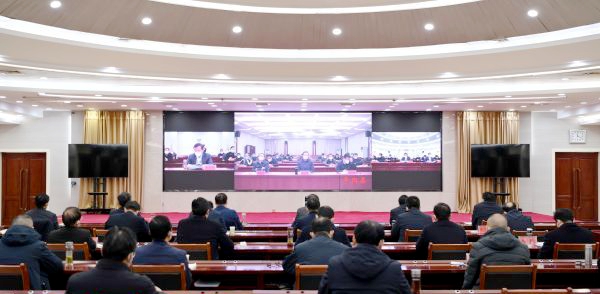 鮑常勇主持召開全市疫情防控工作專題會(huì)議