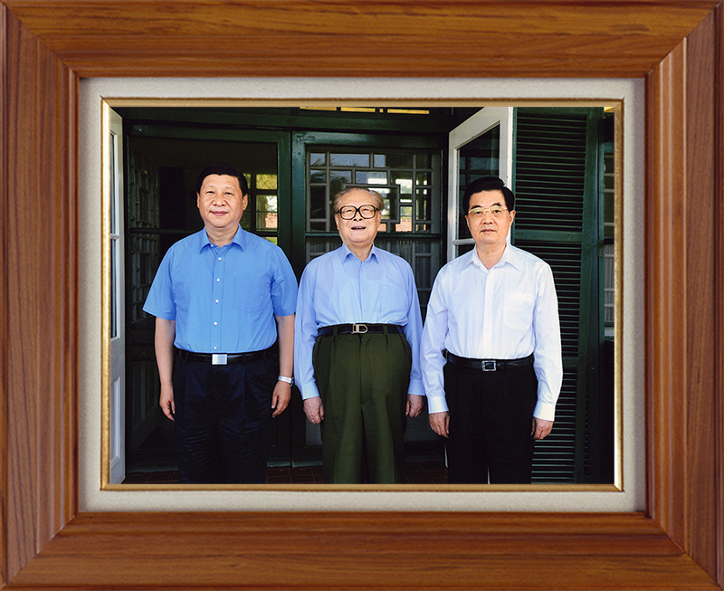 聆聽新年賀詞，讀懂相框里的故事