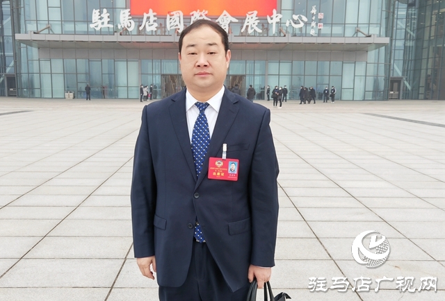 政協(xié)委員張建峰:緊緊抓住豫酒振興時(shí)機(jī) 推動(dòng)地產(chǎn)品牌振興駐酒