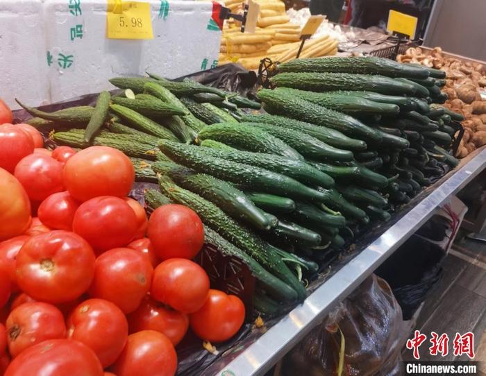 年味漸濃，豬肉、雞蛋降價(jià)，菜價(jià)繼續(xù)“親民”