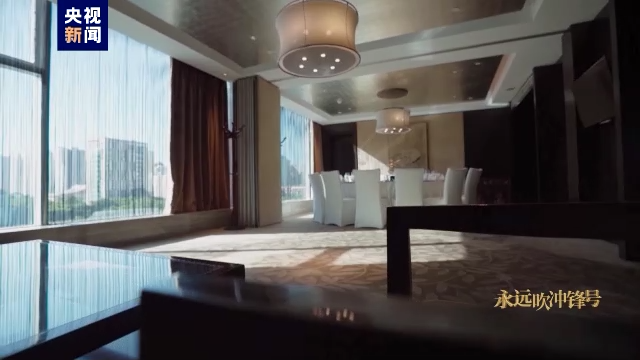 電視專(zhuān)題片《永遠(yuǎn)吹沖鋒號(hào)》第三集《鐵規(guī)矩硬杠杠》