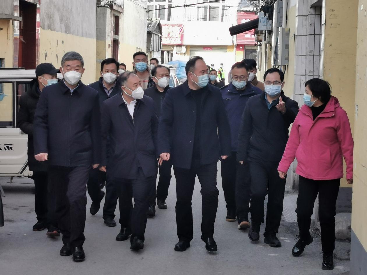  駐馬店市委常委、宣傳部部長、市政府副市長劉曉文春節(jié)慰問困難殘疾人