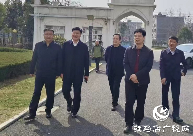 市政協(xié)副主席張新領(lǐng)赴泌陽縣伊順苑實(shí)業(yè)公司調(diào)研