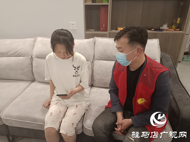 開發(fā)區(qū)翟莊居委會(huì)開展&ldquo;關(guān)愛留守兒童&rdquo;走訪慰問活動(dòng)