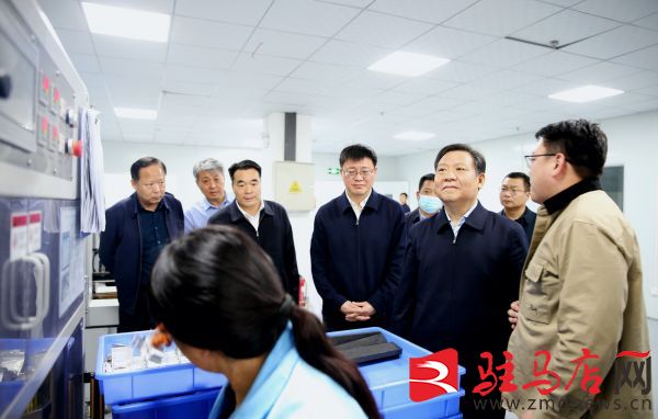 鮑常勇到泌陽(yáng)縣調(diào)研民生保障、產(chǎn)業(yè)發(fā)展、項(xiàng)目建設(shè)工作