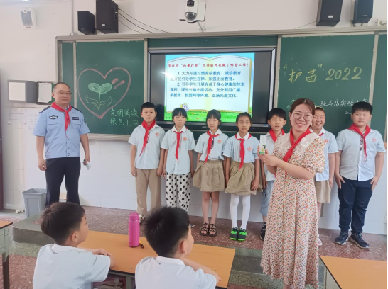 駐馬店實(shí)驗(yàn)小學(xué)開(kāi)展“護(hù)苗2022”專(zhuān)項(xiàng)行動(dòng)