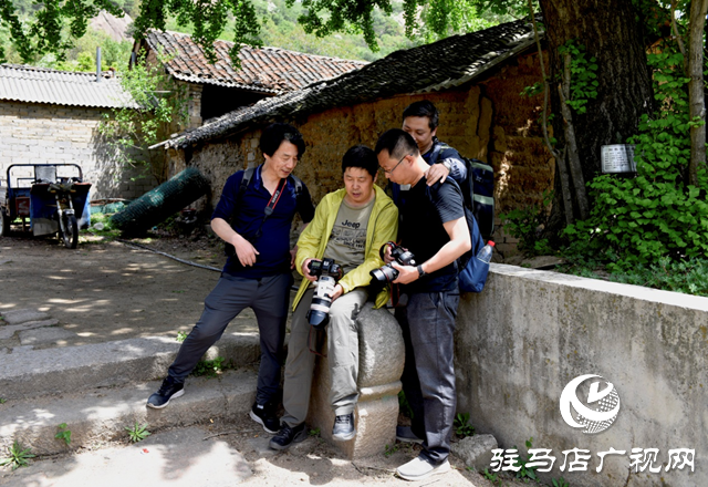 “走進(jìn)蓮塘古村落 與歷史悠然邂逅” ——駐馬店市青年攝影家協(xié)會開展攝影采風(fēng)活動