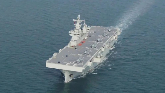 今天，為人民海軍點(diǎn)贊!