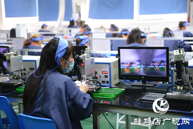 泌陽(yáng)縣：筑巢引鳳帶火“微工廠(chǎng)”實(shí)現(xiàn)雙利雙收