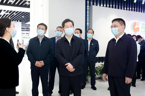 河南·湖北工作座談會(huì)在武漢舉行