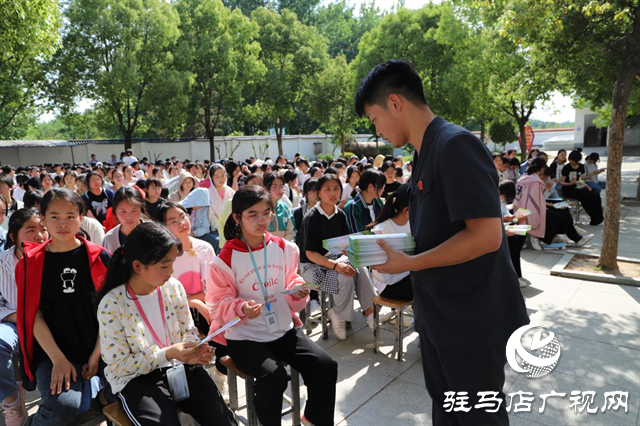 泌陽縣法院開展送法進(jìn)校園系列活動(dòng)
