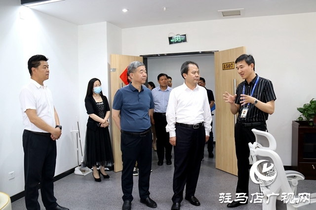 省廣播電視局調(diào)研組到駐馬店考察指導廣電工作 曹新博參加
