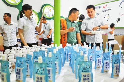 用“土特產(chǎn)”打通致富路 河南省鄉(xiāng)村振興局開展消費(fèi)幫扶專項(xiàng)活動