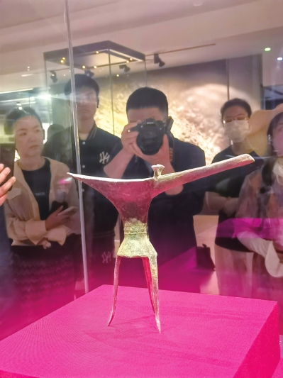 尋找夏王朝的“背影”和“片段” 來到二里頭，聽文物講“最早中國”的故事