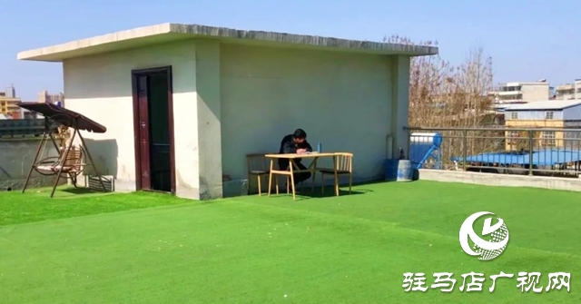免費(fèi)為高三學(xué)生提供專業(yè)自習(xí)室！泌陽(yáng)縣織夢(mèng)島青年之家助力高考！