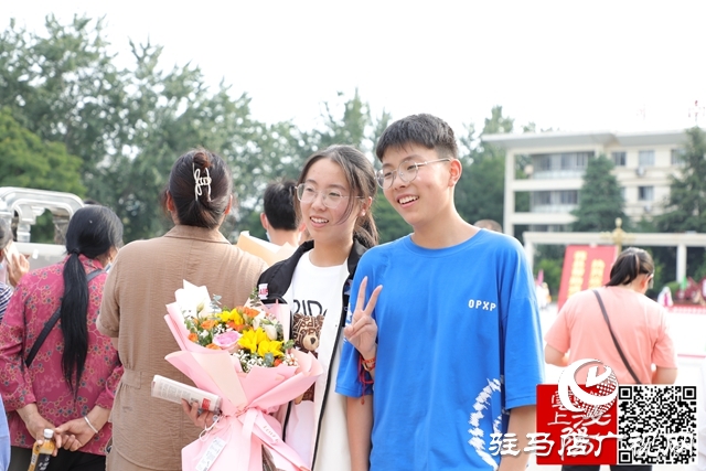 高考結(jié)束了！看泌陽(yáng)考點(diǎn)這些溫暖瞬間