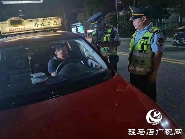 正陽(yáng)交通執(zhí)法部門專項(xiàng)整治出租車違法違規(guī)經(jīng)營(yíng)行為