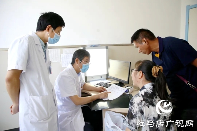 省專家下基層送健康 免費(fèi)為天中人民診療