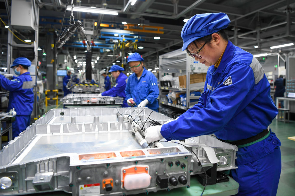 扎實(shí)推動(dòng)經(jīng)濟(jì)高質(zhì)量發(fā)展——以習(xí)近平同志為核心的黨中央今年以來引領(lǐng)中國經(jīng)濟(jì)持續(xù)恢復(fù)、穩(wěn)中求進(jìn)述評(píng)