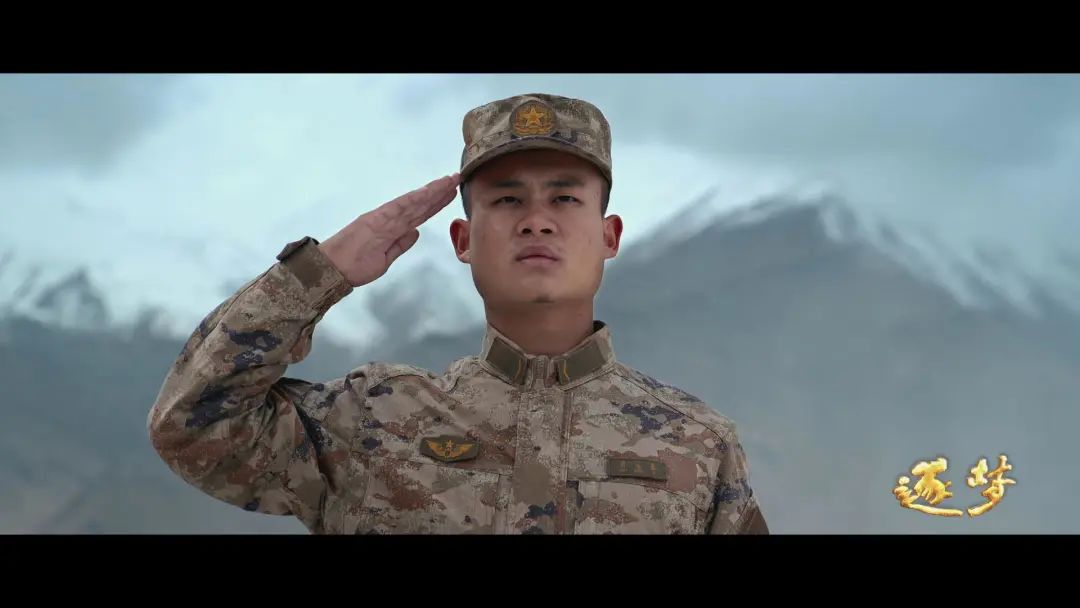 逐夢｜淚目！他穿著軍裝和烈士哥哥“同框”……