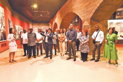 把最好的河南展現(xiàn)給世界——外國駐華使節(jié)代表團參訪河南掠影