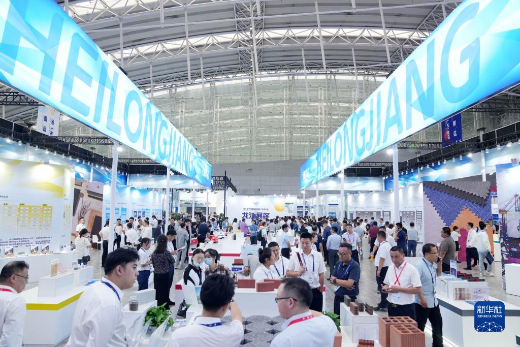 第六屆中國國際新材料產(chǎn)業(yè)博覽會(huì)開幕