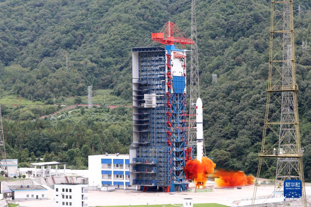 “一箭三星”！長(zhǎng)二丁成功發(fā)射遙感三十九號(hào)衛(wèi)星