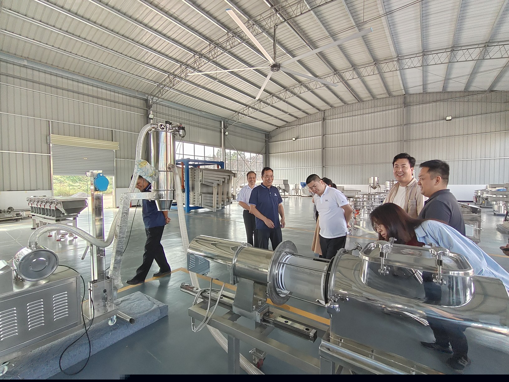 數(shù)智賦能新鄉(xiāng)造，看新鄉(xiāng)如何打響產(chǎn)業(yè)轉(zhuǎn)型新名片