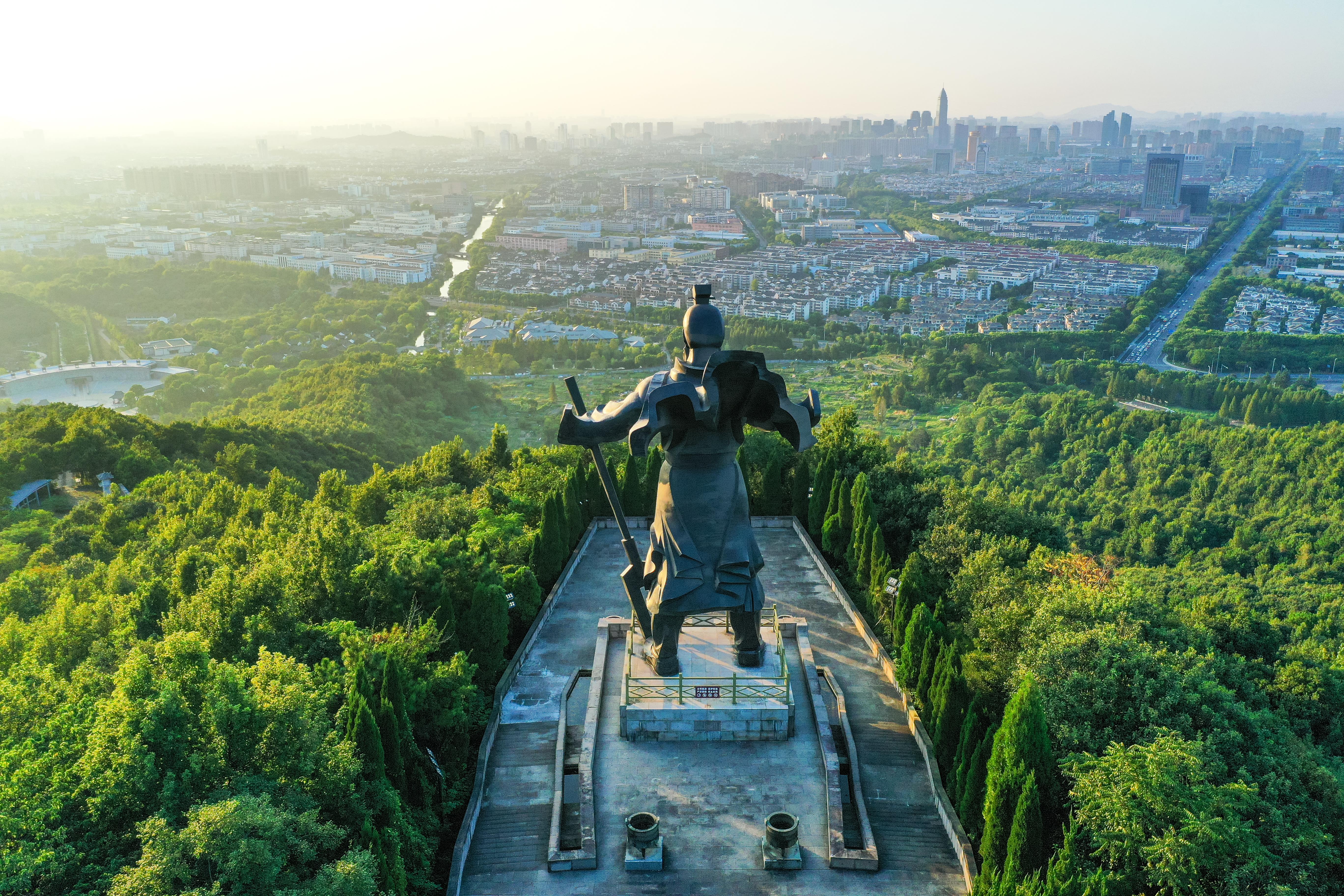鑒往知來，跟著總書記學(xué)歷史丨浙東古運河 千里泛清波