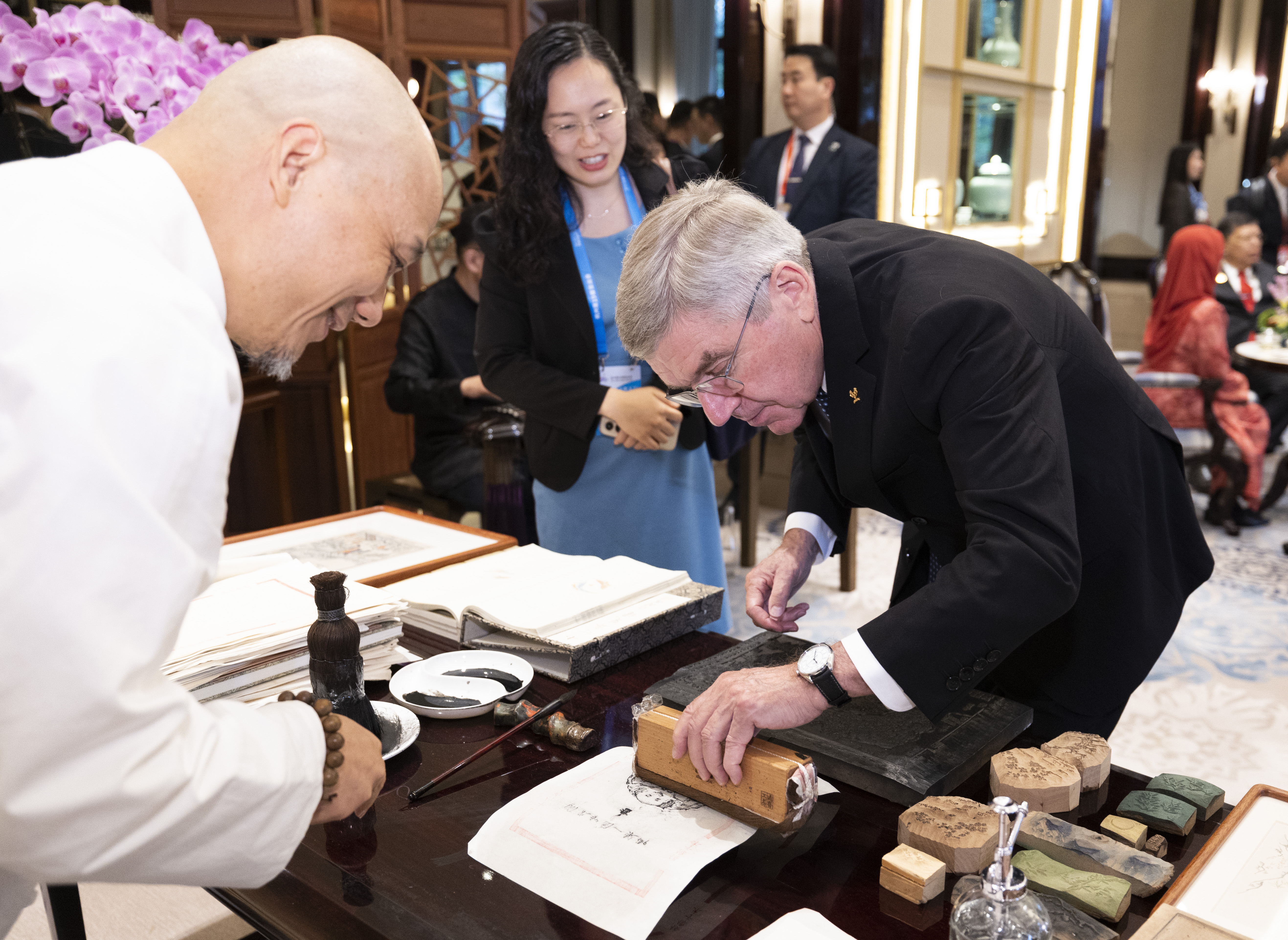 新聞多一點(diǎn)｜在杭州，國際貴賓欣賞了哪些非遺項(xiàng)目？