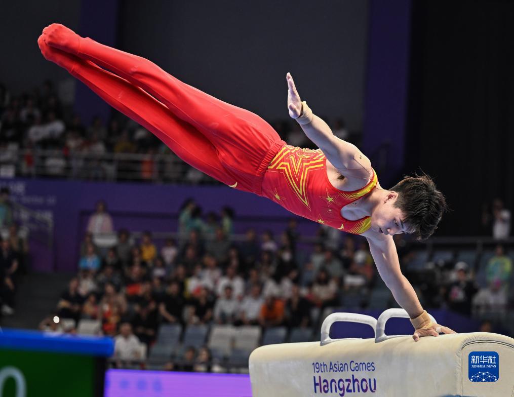 競技體操——中國隊(duì)奪得男子團(tuán)體決賽冠軍