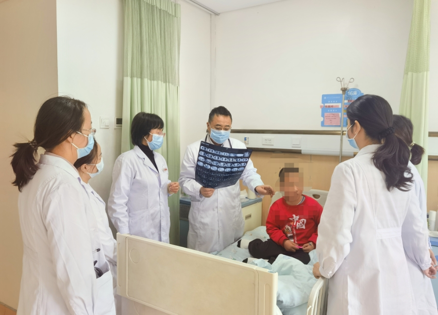 兒童支原體肺炎感染為什么難治？居家護(hù)理如何做？專家詳解