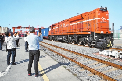 新時(shí)代 新征程 新偉業(yè)丨中歐班列（中豫號(hào)）累計(jì)開(kāi)行突破1萬(wàn)列