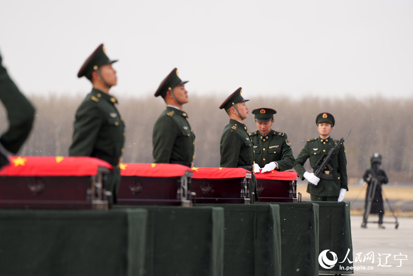 英雄回家｜風(fēng)雪英雄歸！第十批在韓中國人民志愿軍烈士遺骸返回祖國