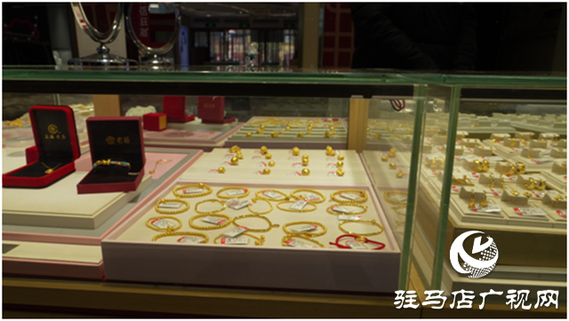 金店遺失金鐲 警方及時追回