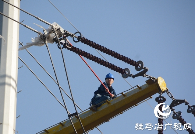 天中工匠‖王旭：加強巡檢 守牢大電網(wǎng)安全“生命線”