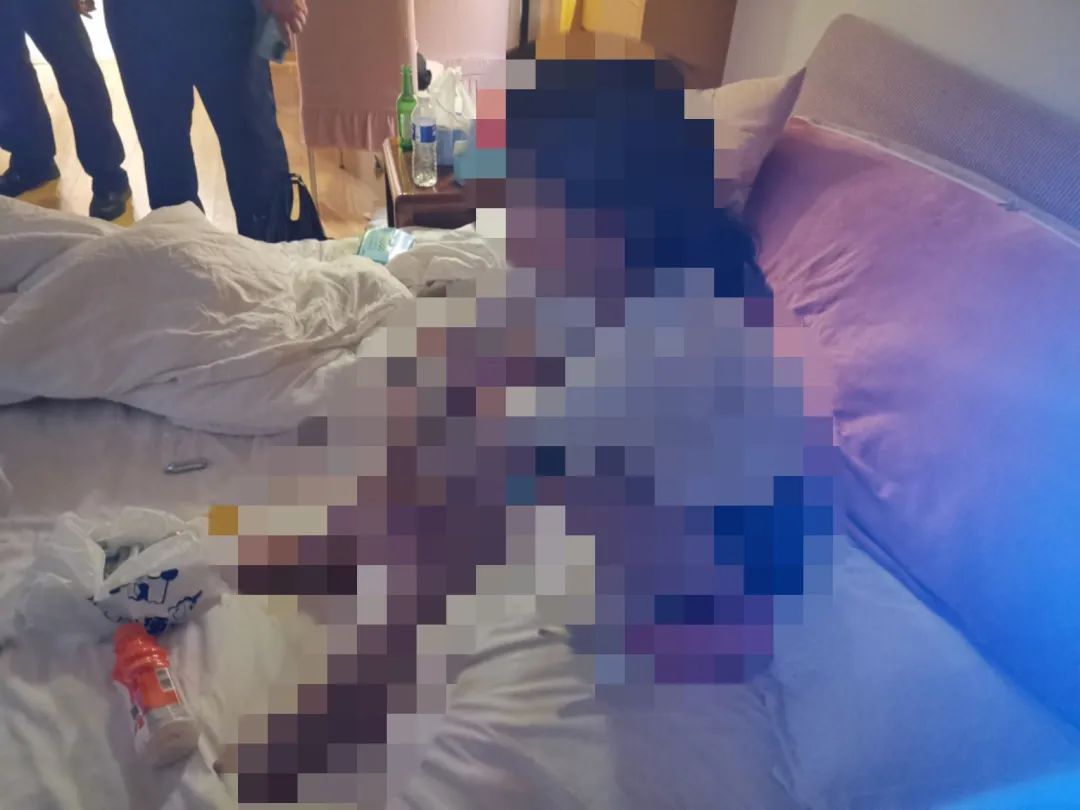 一夜吸食“笑氣”840瓶？抓！