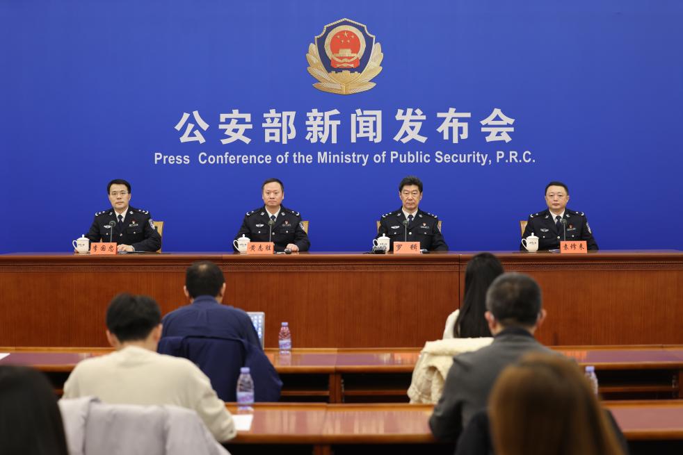 “平安長(zhǎng)江”專(zhuān)項(xiàng)行動(dòng)破獲刑事案件6500余起 抓獲犯罪嫌疑人1.1萬(wàn)余人