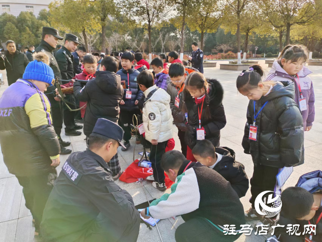 駐馬店市公安局:零距離感受別樣“警”彩