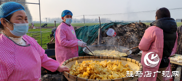 千萬粉絲“大網紅”為粉絲送福利 4000箱平輿特產油炸面食“麻葉子”發(fā)往全國各地