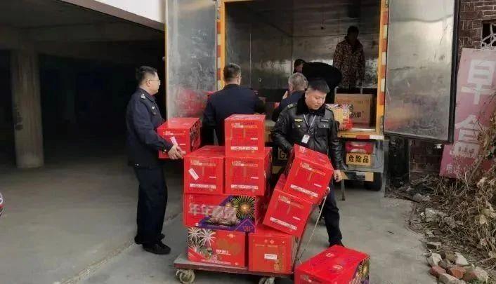 歲末年初高發(fā)！關(guān)于煙花爆竹 這些“花招”違法了→