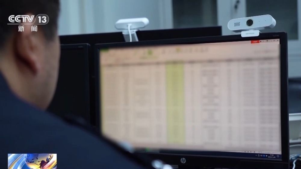 報案人也是嫌疑人！男子50萬現(xiàn)金被搶 報警后自己被抓→