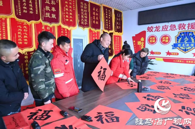 泌陽縣文聯(lián)送?；顒映掷m(xù)開展