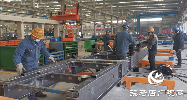 駐馬店大力天駿:創(chuàng)新引領(lǐng) 爭(zhēng)當(dāng)專用汽車制造龍頭