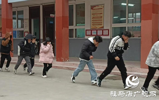 驛城區(qū)水屯鎮(zhèn)：安全教育進校園 護航學生平安成長