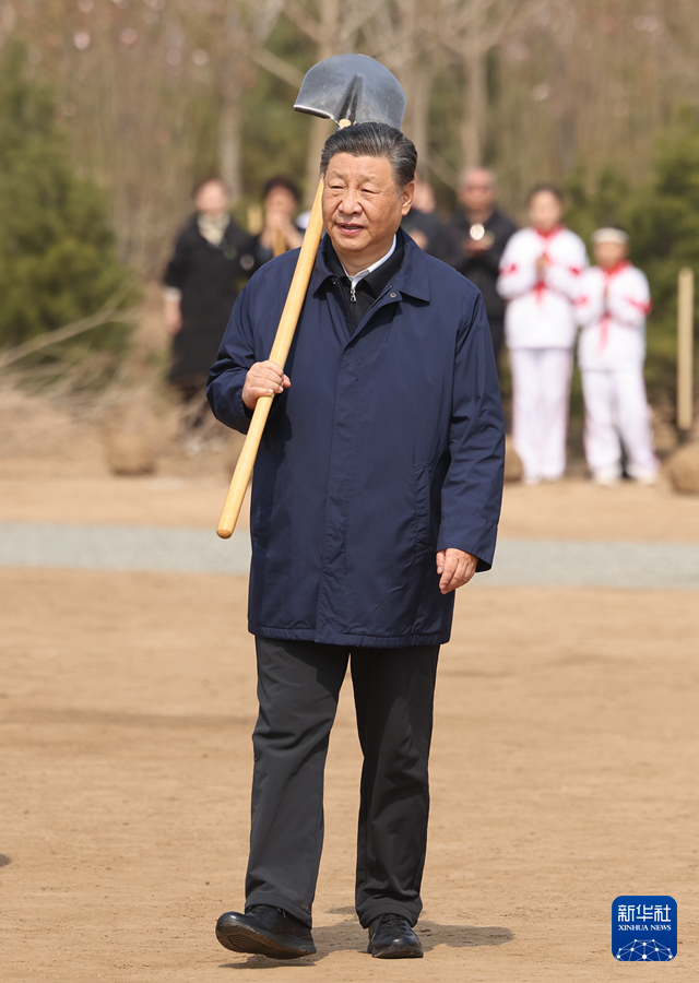習近平在參加首都義務(wù)植樹活動時強調(diào) 全民植樹增綠 共建美麗中國