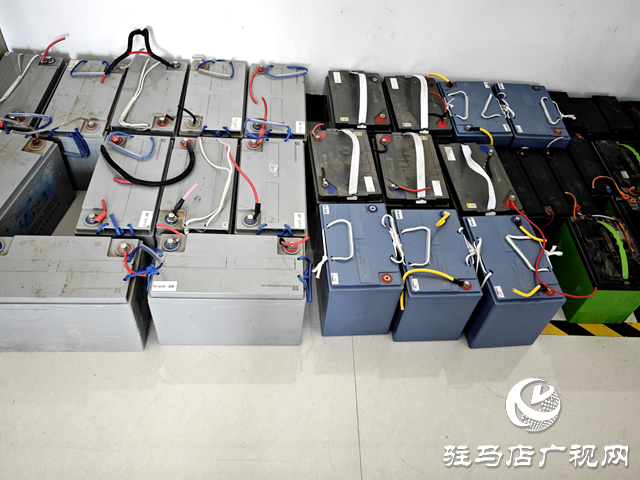 駐馬店市公安局經(jīng)開區(qū)分局成功破獲系列盜竊電動(dòng)四輪車電瓶案