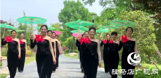 天中麗人模特:歲月不敗美人 走出美麗夕陽紅