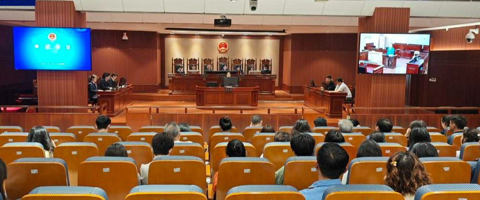 三人買賣3萬余條新生兒個人信息，罰款并公開道歉